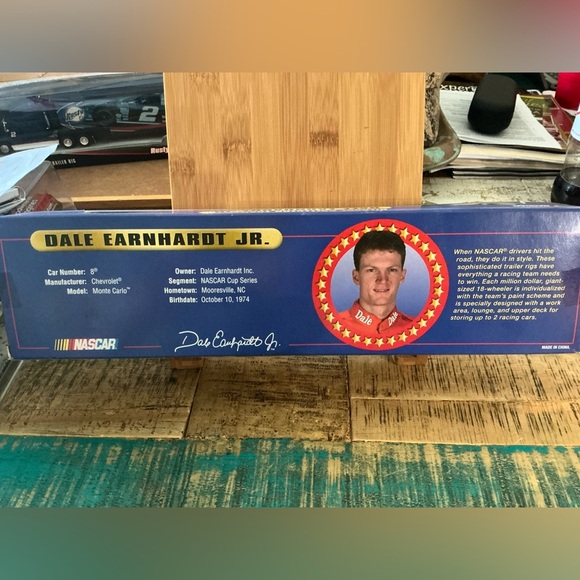 WINNERS CIRCLE Dale Earnhardt Jr. Diecast Collector Trailer Rig Truck 2000 NEW - Picture 2 of 5